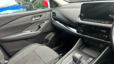 Nissan Qashqai 1.3 DiG-T MH 158 N-Connecta 5dr Xtronic Petrol Hatchback